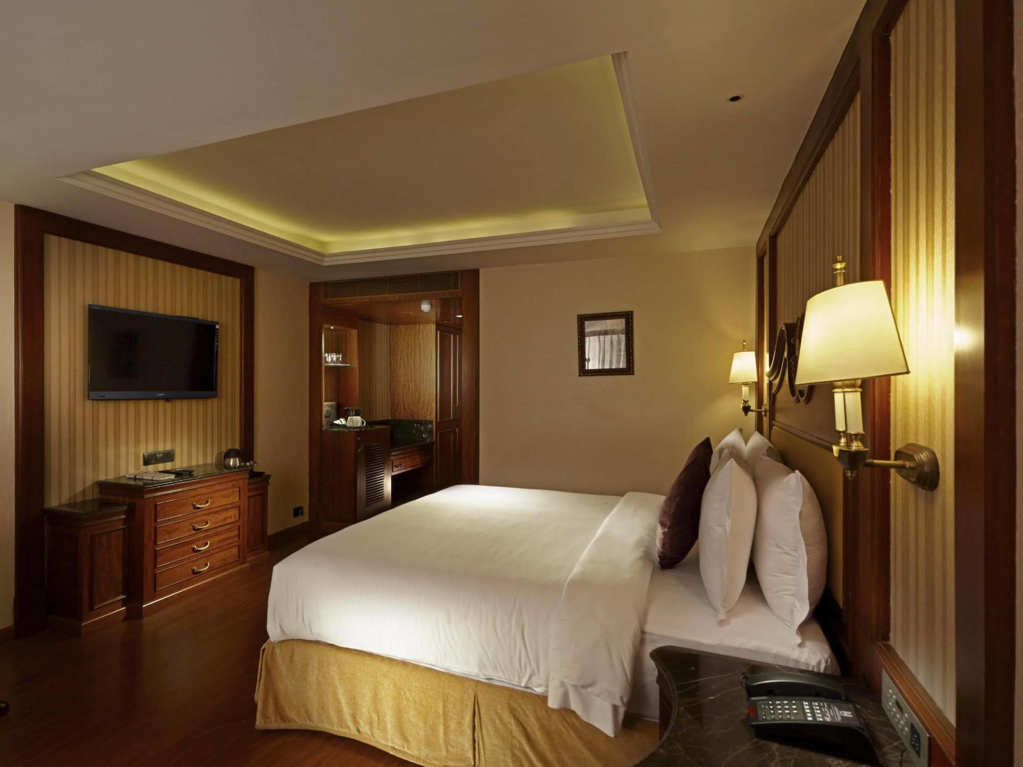 Hotel Hablis Chennai Esterno foto